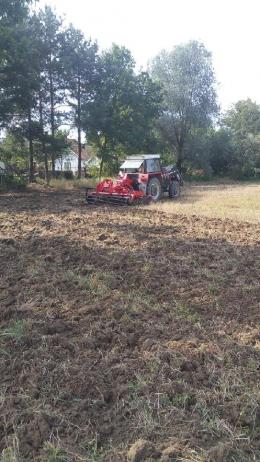 Zetor 8145 + diskový podmítač 2,5m Strumyk