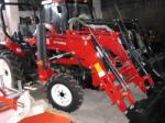 Traktor YTO 404 čtyřválec s podkopovkou a nakladačem 