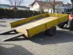 Sklápěcí přívěs na převoz stavební techniky