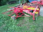 prodám nesený shrnovač sena zn.Pottinger 28U