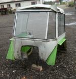 Prodám kabinu z traktoru Zetor 25A . 