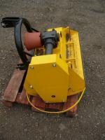 Prodám mulčovač za malotraktor se záběrem 80cm. 