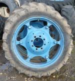 Prodám kola 9,5/9-32 z traktoru Zetor 3011 .