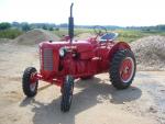 Koupim traktory zetor 25a,k, h- sadař, škoda 30 , ( i vraky ). 