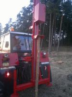 Zatloukač kůlů naklápění do stran