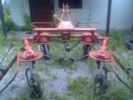 prodám nesený čtyřrotorový obraceč Deutz Fahr
