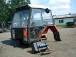 Prodám kabinu z traktoru Zetor 7211. 