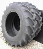 Prodám 2ks traktorových pneu zn. Goodyear 18,4 R34