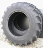 Prodám 2ks traktorových pneu zn. Goodyear 18,4 R34
