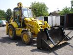 Komatsu WB93R-2