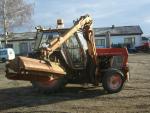 Prodám traktor Zetor 8011 s TP a nadstavbou pro mulčování příkopů .