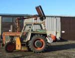 Prodám traktor Zetor 8011 s TP a nadstavbou pro mulčování příkopů .