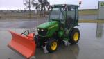 John Deere 2320