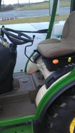 John Deere 2320