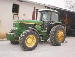 Traktor JD 4755