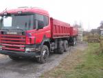 SCANIA třístranný sklápěč