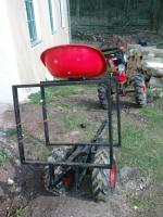 malotraktor VARI IV v záruce s velkým příslušenstvím