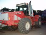Kirovec K-744 a kompaktor Howard Titan