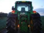 John Deere 6920 s celnim nakladacem