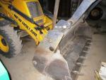 Traktorbagr New Holland B110