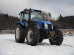 Prodávám NH T5040 s předkem, r.v.2008, 63kW, 625 MTH