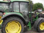 traktor J.DEERE 6220 SE