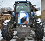 Nabízím traktor New Holland TL100A a vyvážečku Svensson Maskin 11t