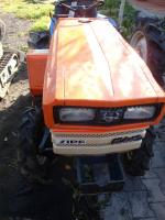 Kubota B1400, japonský malotraktor