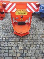 Rozmetadlo soli a písku PK 550