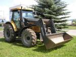 Traktor Challenger MT 455B