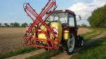 Traktor Zetor 6718, nesený postřikovač