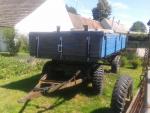 Traktor Zetor 40 s vlekem