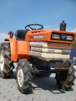Malotraktor Kubota B 1400, traktor 4x4 s výkonem 14 Hp