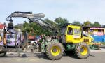 les 9t traktor LKT vyvážečka