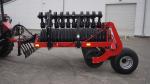 Válce Cambridge tažené Grom, válce o ø 600 hydraulicky rozkládané 5,3-6,3m hydraulická smyková lišta 