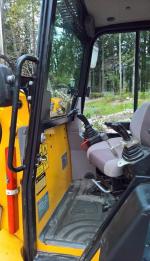 JCB 1CX traktorbagr smykem řízený nakladač