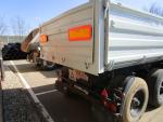 PANAV 22.16.02 třístranný sklápěcí přívěs