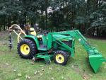 Traktor John Deere 43IO - velmi dobrý stav