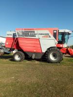 Sklízecí mlátička Massey Ferguson MF 7274 AL