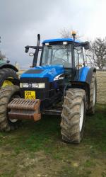 Kolový traktor New Holland