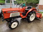 Japonský traktor Yanmar YM1720, 17 Hp, 4x4