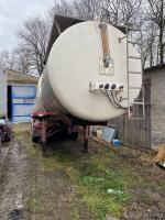Přestavby nákladních návěsů a přívěsů na traktorové