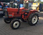 Traktor Hinomoto E2604, 26 Hp, 4x4, střecha