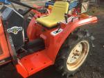 Traktor japoské Hinomoto N179, s výkonem 17HP, 4x4