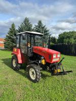 Traktor Belarus 320.4 