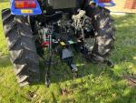 Traktor LOVOL M254, výkon 25 koní s kabinou