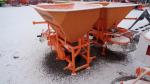 Rozmetadlo MOTYL M031M soli , pisku za traktor
