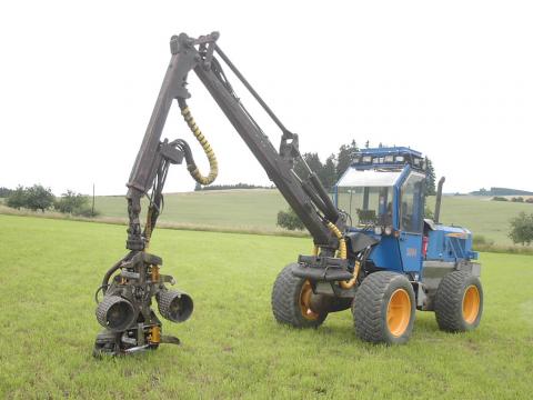 Prodám harvestor ROTTNE 2004